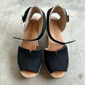 leather Sandel size: 5 1/2